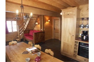 Francija Chata La Clusaz, Eksterjers